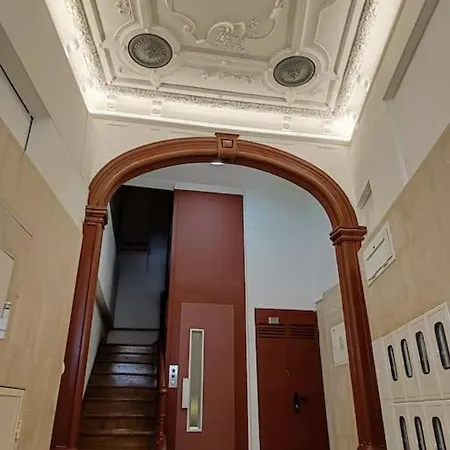 Casa Flores 4br + Office Space And A/c 公寓 *