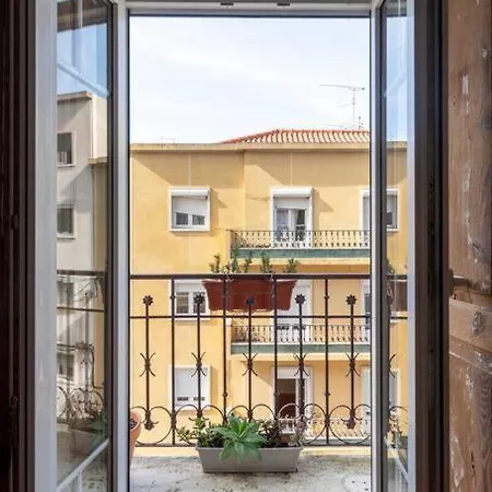 Casa Flores 4br + Office Space And A/c 公寓