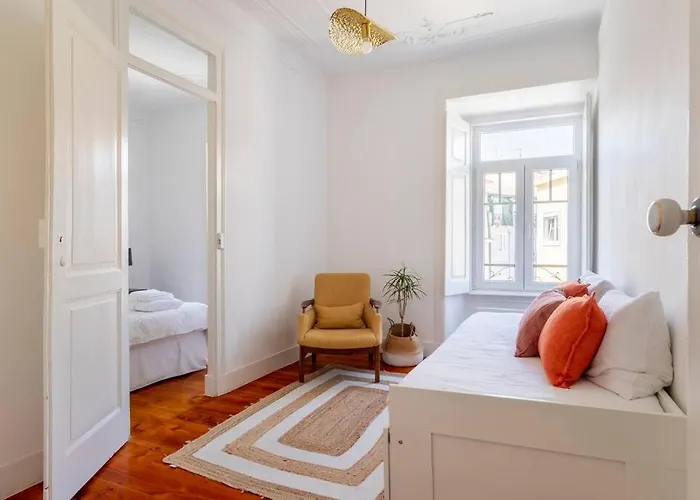 Casa Flores 4br + Office Space And A/c *