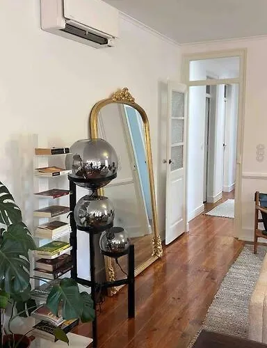 アパート Casa Flores 4br + Office Space And A/c