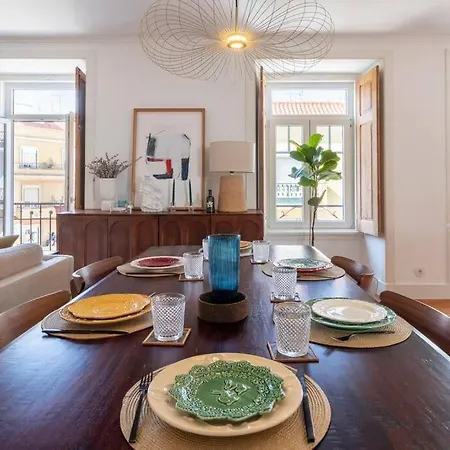 Casa Flores 4br + Office Space And A/c * Lisboa