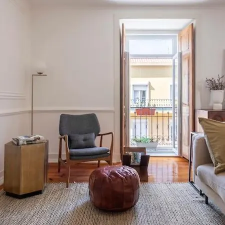 Casa Flores 4br + Office Space And A/c