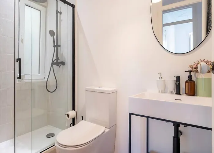 Casa Flores 4br + Office Space And A/c *