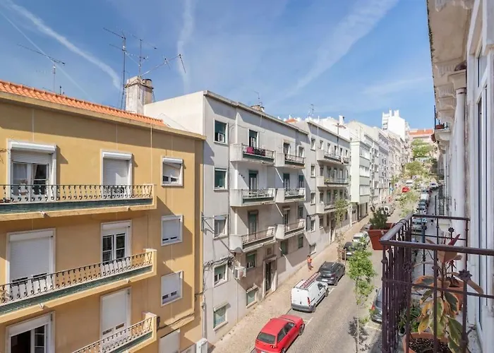 Casa Flores 4br + Office Space And A/c Appartement *