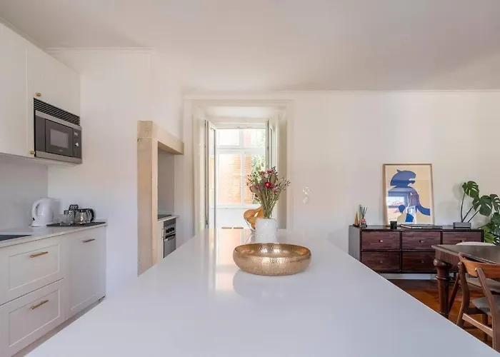 Casa Flores 4br + Office Space And A/c *