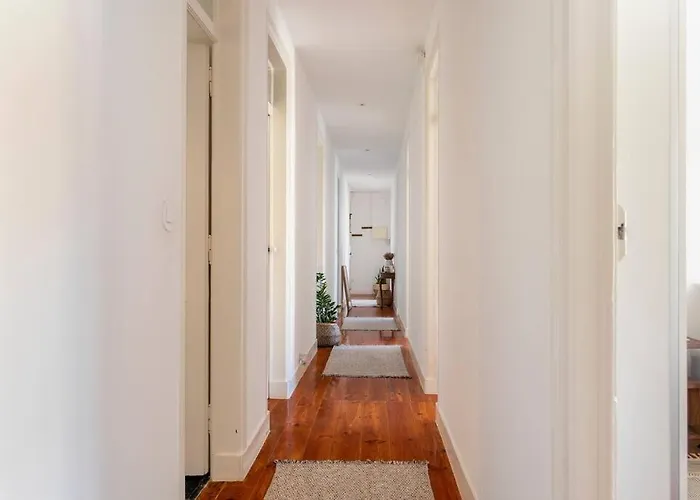 Casa Flores 4br + Office Space And A/c * Lissabon